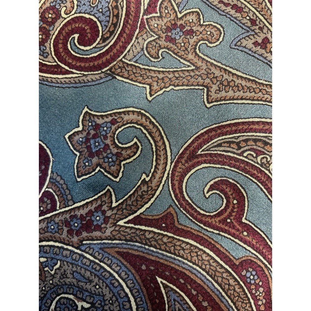 Men's Paisley Pattern USA MADE 100% Silk Tie in Blue and Burgundy STAIN